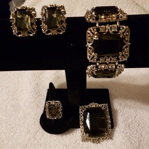 Vintage Sarah Coventry Jewelry Set